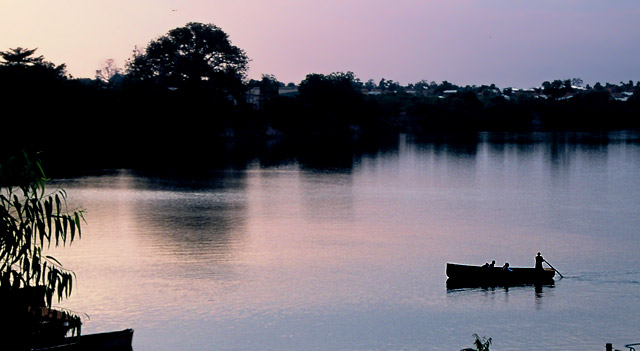 Gambia, Basse Santa Su, 