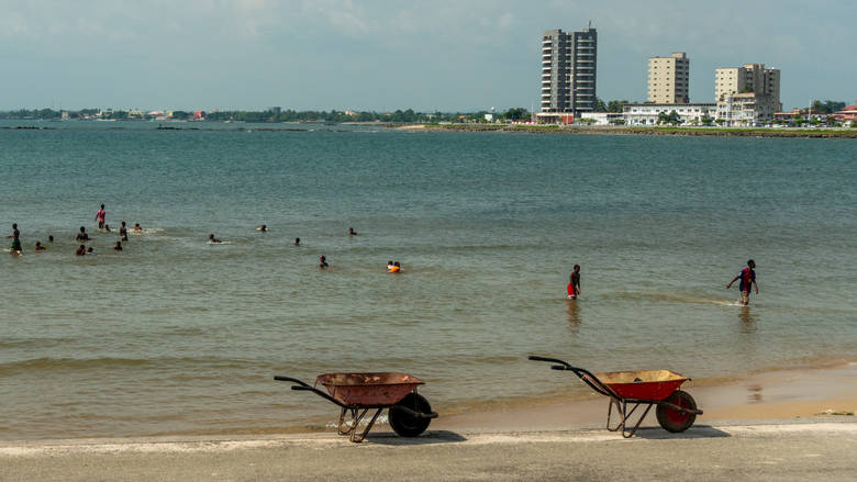 Gwinea Równikowa, Bata, 